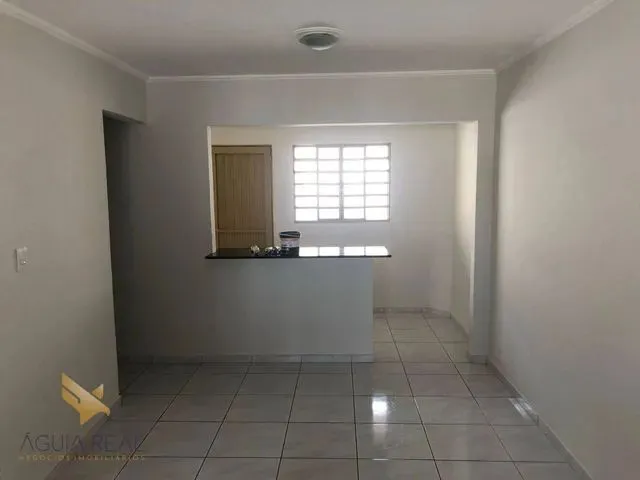 Imagem 2: Sobrado com 3 Dormitórios À Venda, 140 M² por R$ 580.000,00 - Jardim Mansur - Campo