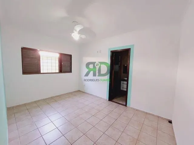 Imagem 12: Casa para Venda Possui 86 Metros Quadrados com 2 Quartos em Altos do Paraíso - Botucatu