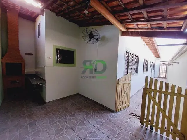 Imagem 11: Casa para Venda Possui 86 Metros Quadrados com 2 Quartos em Altos do Paraíso - Botucatu