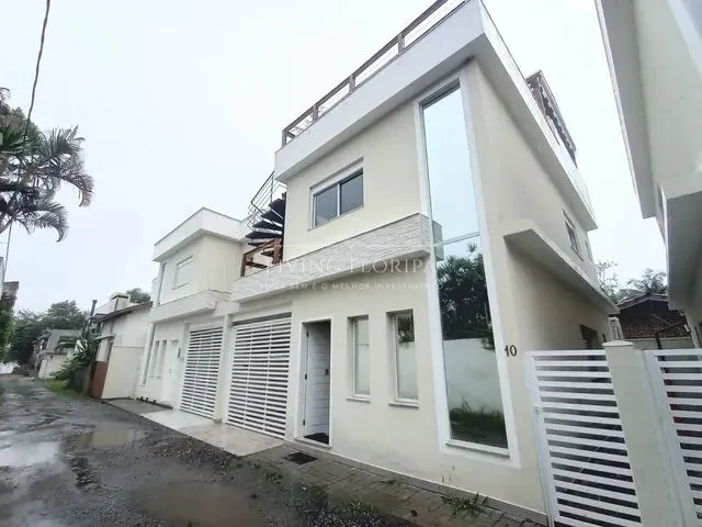 Imagem: Casa Mobiliada com 3 Suítes para Alugar