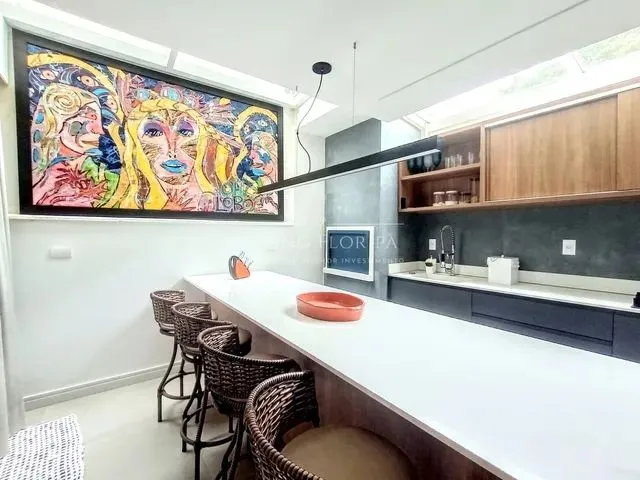 Imagem 3: Casa Mobiliada com 3 Suítes para Alugar, 140M² - Lagoa da Conceição - Florianópolis