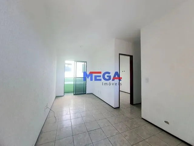 Imagem 2: Apartamento com 2 Quartos para Alugar