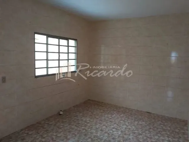 Imagem 3: Arapongas - Casa Padrão - Vila Araponguinha