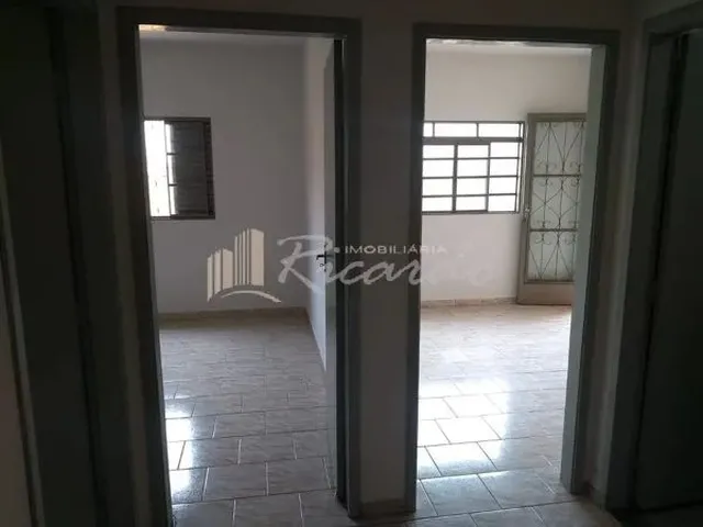 Imagem 15: Arapongas - Casa Padrão - Vila Araponguinha