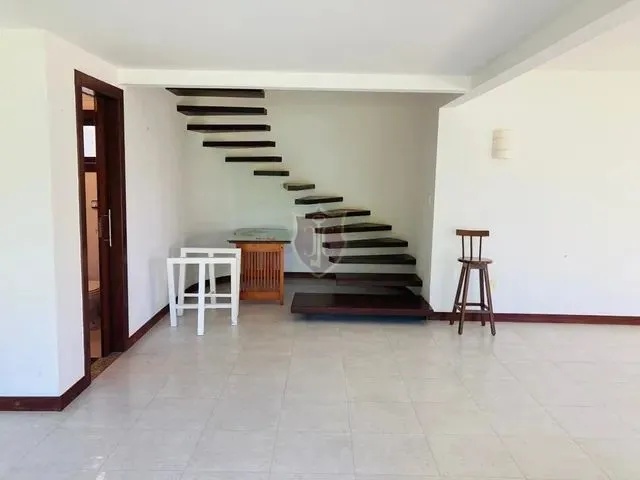 Imagem 2: Casa Duplex Moderna 3 Suítes, com Área Verde em Condomínio Fechado!