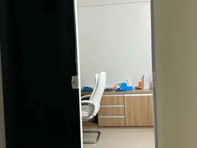 Imagem 2: Loja de Celular Galpão / depósito com venda por R$90.000