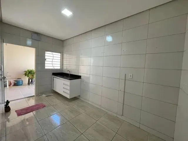 Imagem 4: Imóvel em Água Fria com Suíte