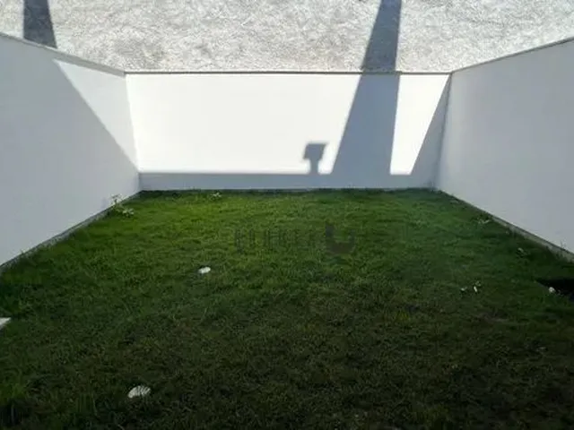 Imagem 3: Sobrado 3 Dormitórios Sendo 1 Suíte com Área de Festas e Churrasqueira Coberta Na