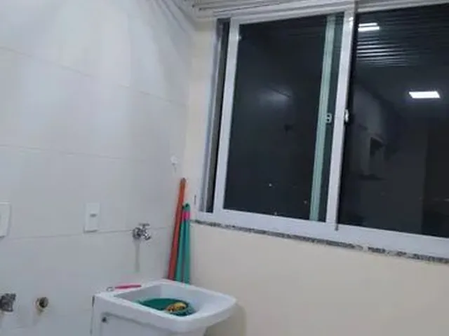 Imagem 6: 2 Quartos, Suíte, Varanda, Vaga Coberta e Vista para o Mar