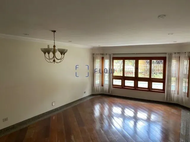 Imagem: Casa Á Venda com 437M², 4 Dormitórios