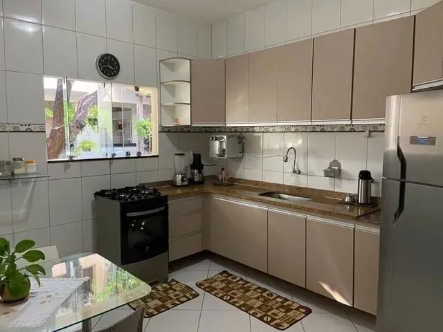 Imagem 8: Vendo Casa no Aeroporto com 4/4 com Suite Completa