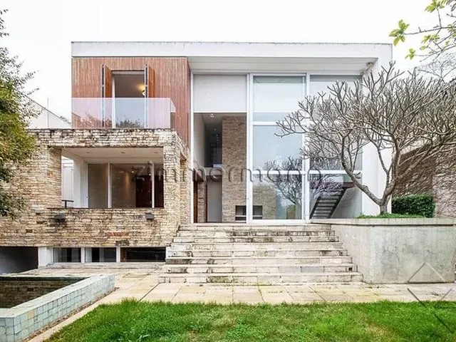 Imagem: Casa Sobrado com 3 Suítes, Sauna no Alto