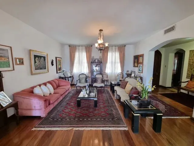 Imagem 9: Casa para Venda com 536 Metros Quadrados com 4 Quartos em Centro - Florianópolis - Sc