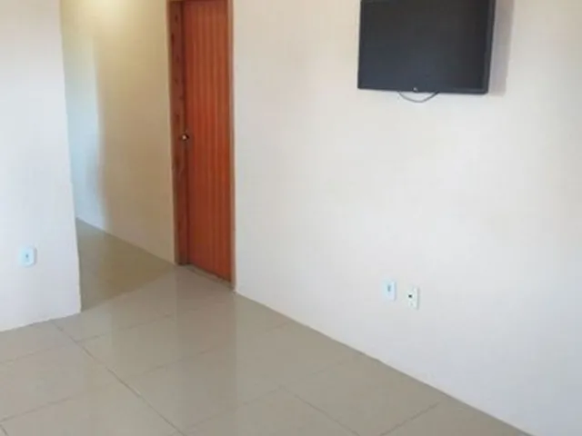 Imagem: A casa possui 5 Dormitórios, 2 Suítes, 3 Banheiros, 3