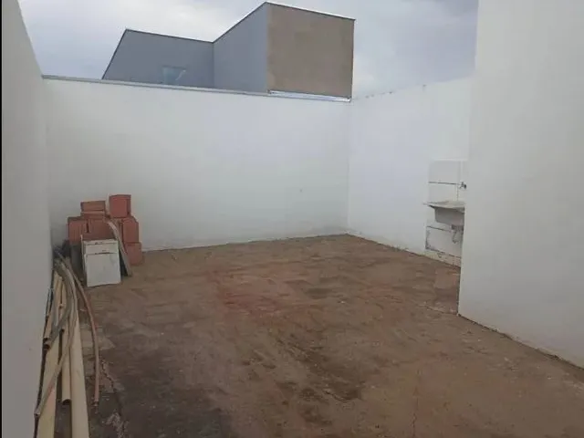 Imagem 11: Casa para Venda com 60 Metros Quadrados com 2 Quartos em Vila de Abrantes (Abrantes) - Cam