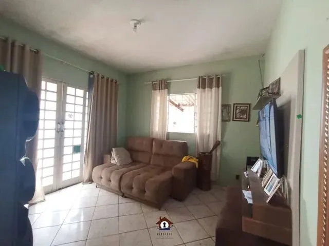 Imagem 2: Casa 02 Quartos com Barracão, Parque Trindade, Aparecida de Goiânia