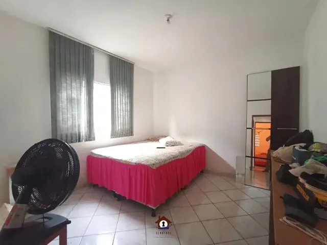 Imagem 3: Casa 02 Quartos com Barracão, Parque Trindade, Aparecida de Goiânia