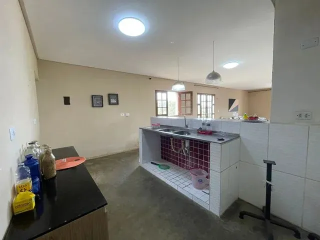 Imagem 14: Casa de Vila para Venda com 120M2, 3 Qtos 2 Stes, Espaçosa, Ventilada, Reformada, Aceita