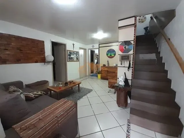Imagem 16: Excelente Casa com 5 Quartos, Sendo 2 Suítes, 1 Sala Espaçosa, 3 Banheiros, 2 Vagas De