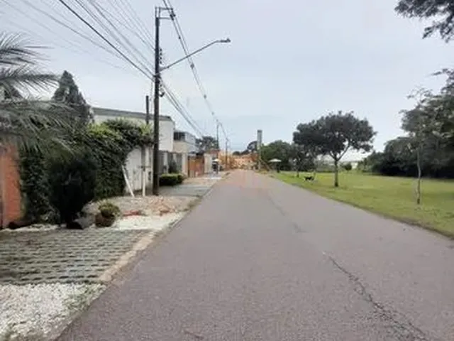 Imagem 2: Excelente Casa com 5 Quartos, Sendo 2 Suítes, 1 Sala Espaçosa, 3 Banheiros, 2 Vagas De