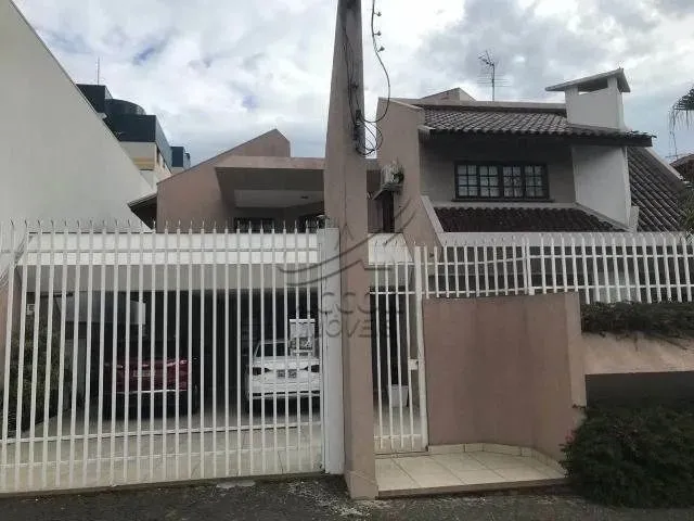 Imagem: Casa À Venda no Bairro Centro - Ponta Grossa/Pr