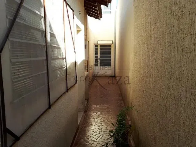 Imagem 12: Casa Sobrado - Centro - Jacareí - 5 Dormitórios - 270M²