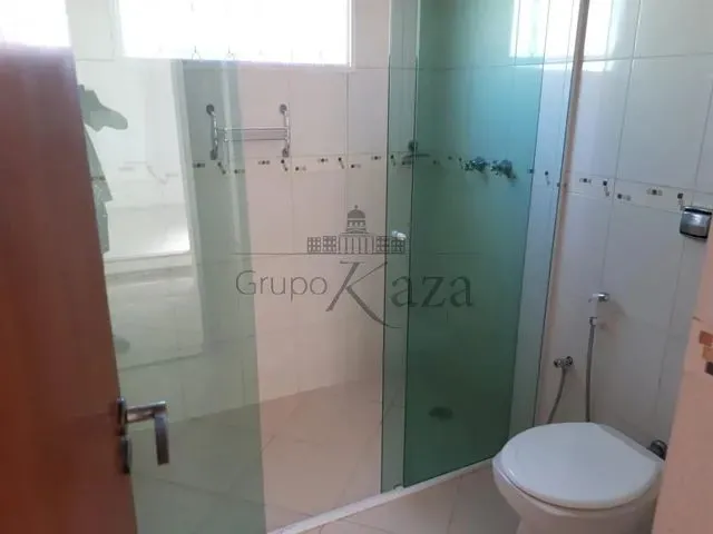 Imagem 11: Casa Sobrado - Centro - Jacareí - 5 Dormitórios - 270M²