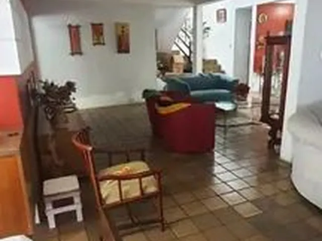 Imagem 1: Casa para Locação em Recife, Madalena, 4 Dormitórios, 3 Suítes, 1 Banheiro, 4 Vagas