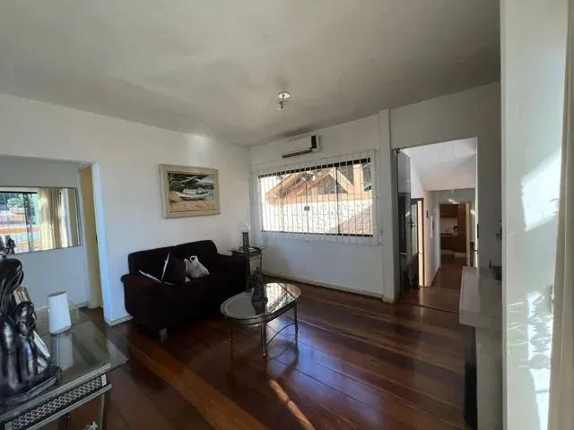 Imagem 10: Casa de 3 Dormitórios no Centro de Florianópolis
