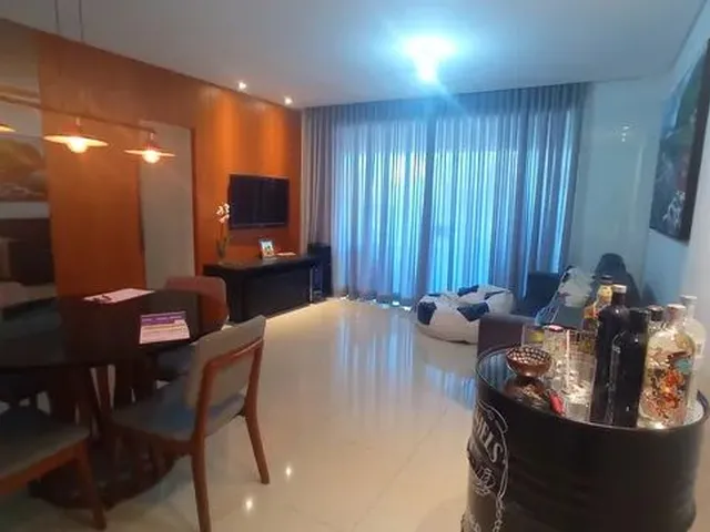 Imagem: O apartamento possui 4 Dormitórios, 1 Suíte, 3 Banheiros,