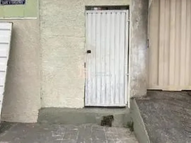 Imagem: Casa para Aluguel, 2 Quartos, Barreiro