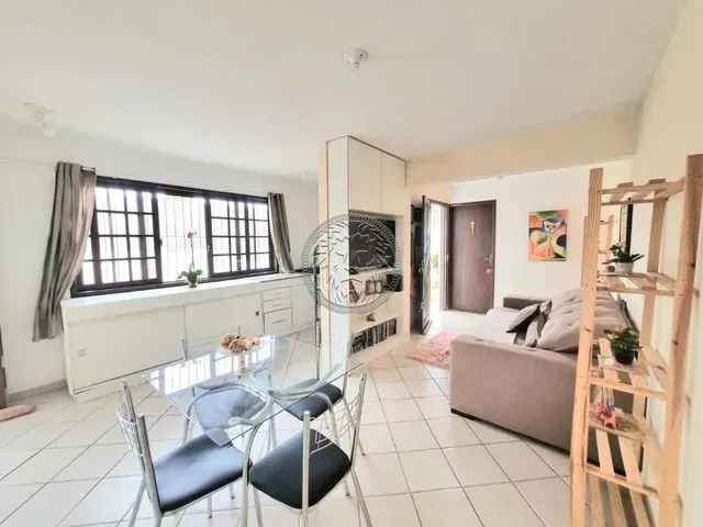 Imagem 2: Florianópolis - Casa Padrão - Carianos