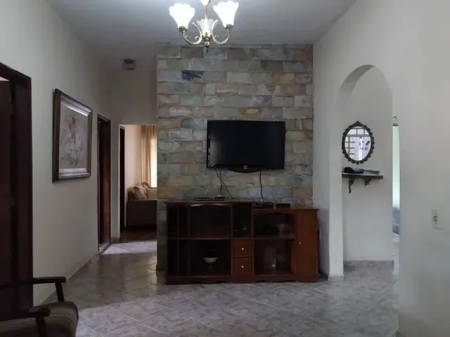 Imagem: Casa com 3 Dormitórios À Venda em Belo