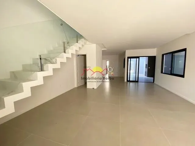 Imagem 6: Joinville - Casa Padrão - América