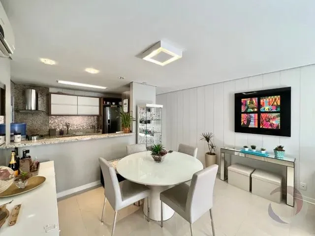 Imagem: Apartamento para Venda de 3 Quartos em Itacorubi