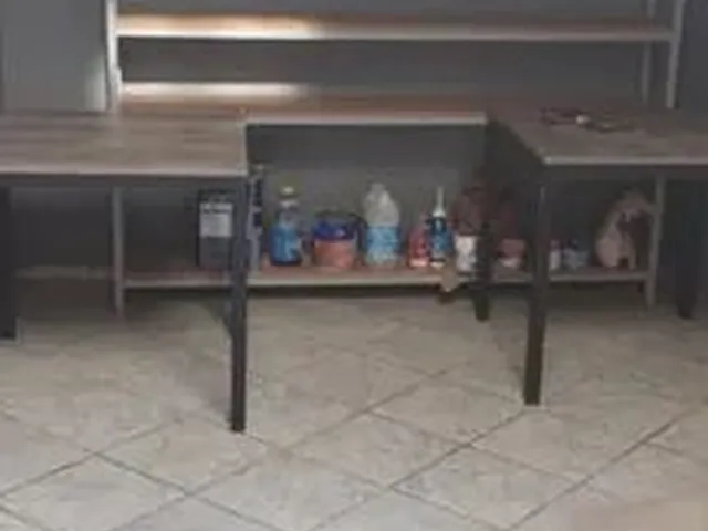 Imagem 2: Sobrado para Aluguel Tem 150 Metros Quadrados com 3 Quartos em Abranches - Curitiba - Pr