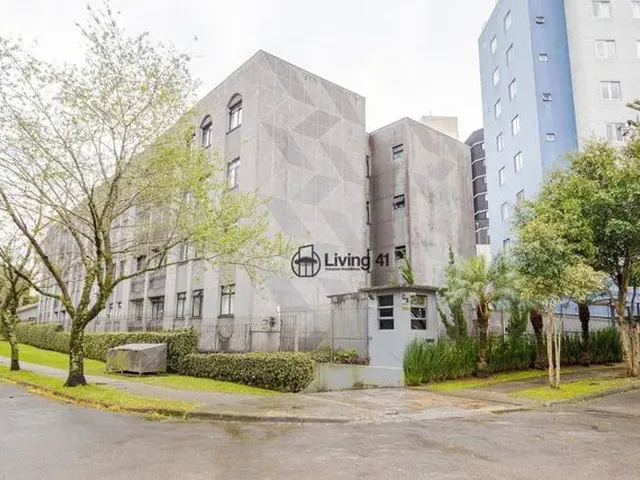 Imagem 2: Apartamento com 3 Dormitórios À Venda, 83 M² por R$ 450.000 - Cabral - Curitiba/Pr
