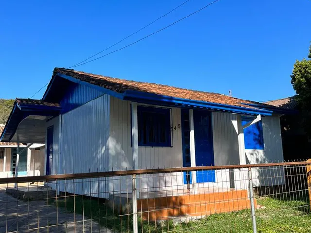 Imagem: Casa com 2 Dormitorio(S) Localizado(A) no