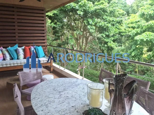 Imagem 2: Imponente Casa à Venda de Alto Padrão em Alphaville I, Salvador-BA: 6 quartos, 6