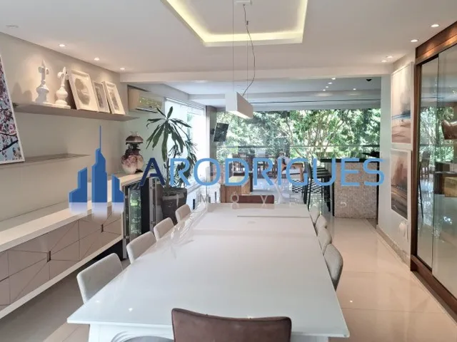 Imagem 7: Imponente Casa à Venda de Alto Padrão em Alphaville I, Salvador-BA: 6 quartos, 6