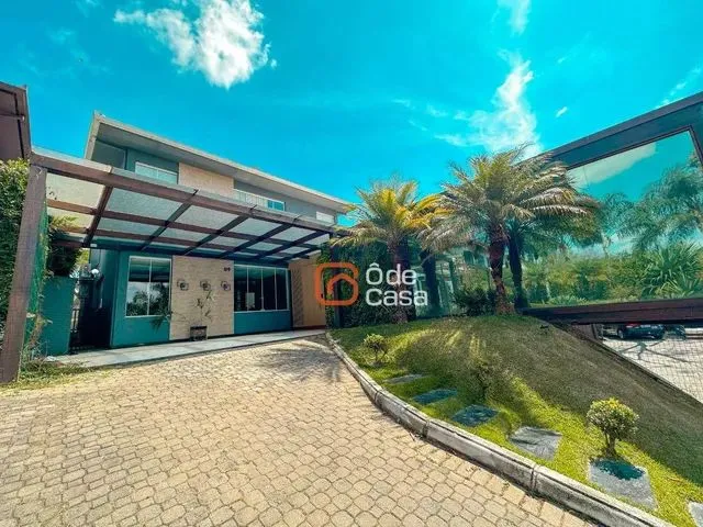 Imagem: Casa com 4 Quartos À Venda, 216 M² por