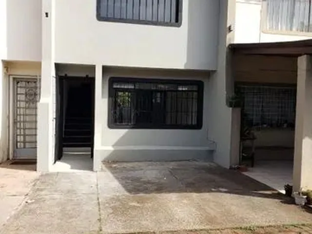 Imagem 8: Venda Casa com 2 dormitórios