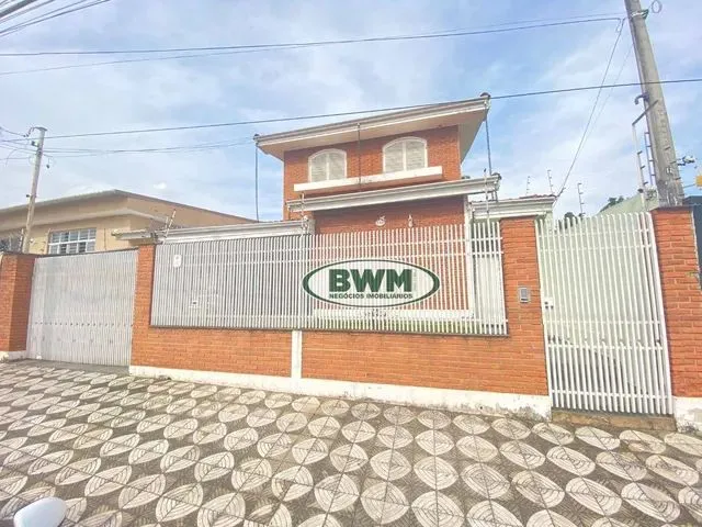 Imagem: Casa com 3 Dormitórios À Venda, 401 M²