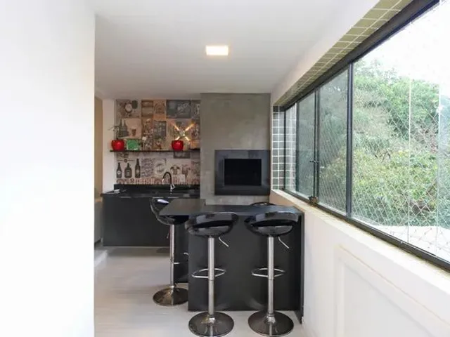 Imagem 2: Apartamento para Venda Tem 100 M² com 3 Quartos e 2 Vagas de Garagemem Tristeza - Porto