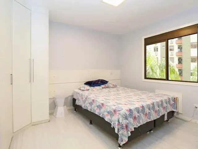 Imagem 13: Apartamento para Venda Tem 100 M² com 3 Quartos e 2 Vagas de Garagemem Tristeza - Porto