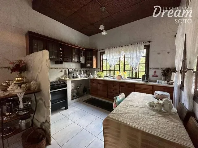 Imagem 11: Casa com 3 Dormitórios À Venda, 450 M² por R$ 900.000,00 - Parque do Imbui