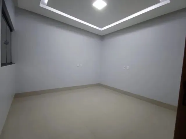 Imagem 8: Amp;Quot;Encante-Se com Esta Linda Casa de 3 Quartos e Área Gourmet em Caldas