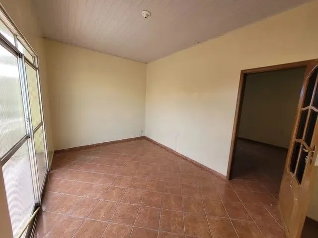 Imagem 2: Alugo Casa com 2 Quartos (1 Suíte) - Prox a Duque de Caxias - Bairro do Marco