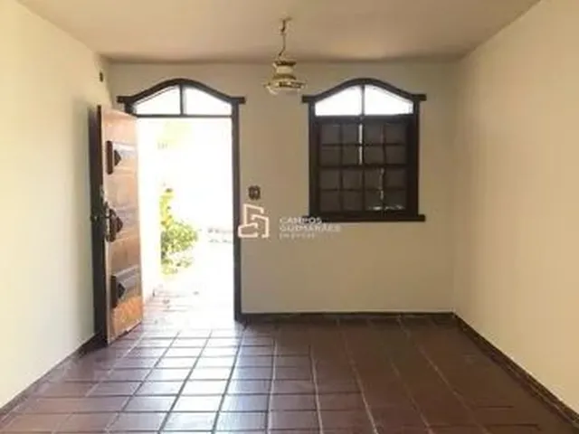 Imagem: Casa para Aluguel, 4 Quartos, 2 Suítes
