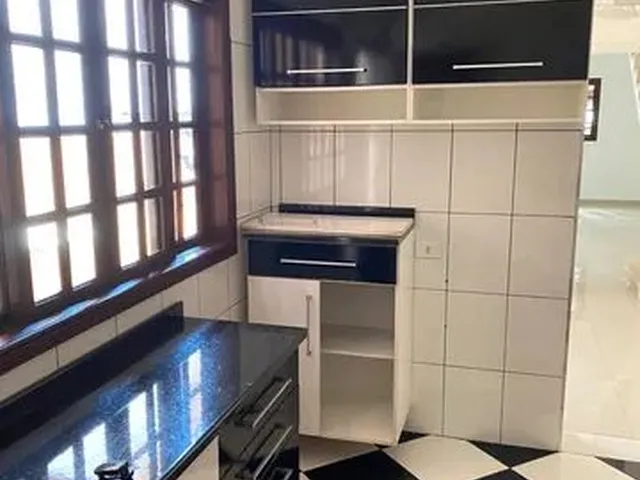 Imagem: Cotia - Casa Padrão
